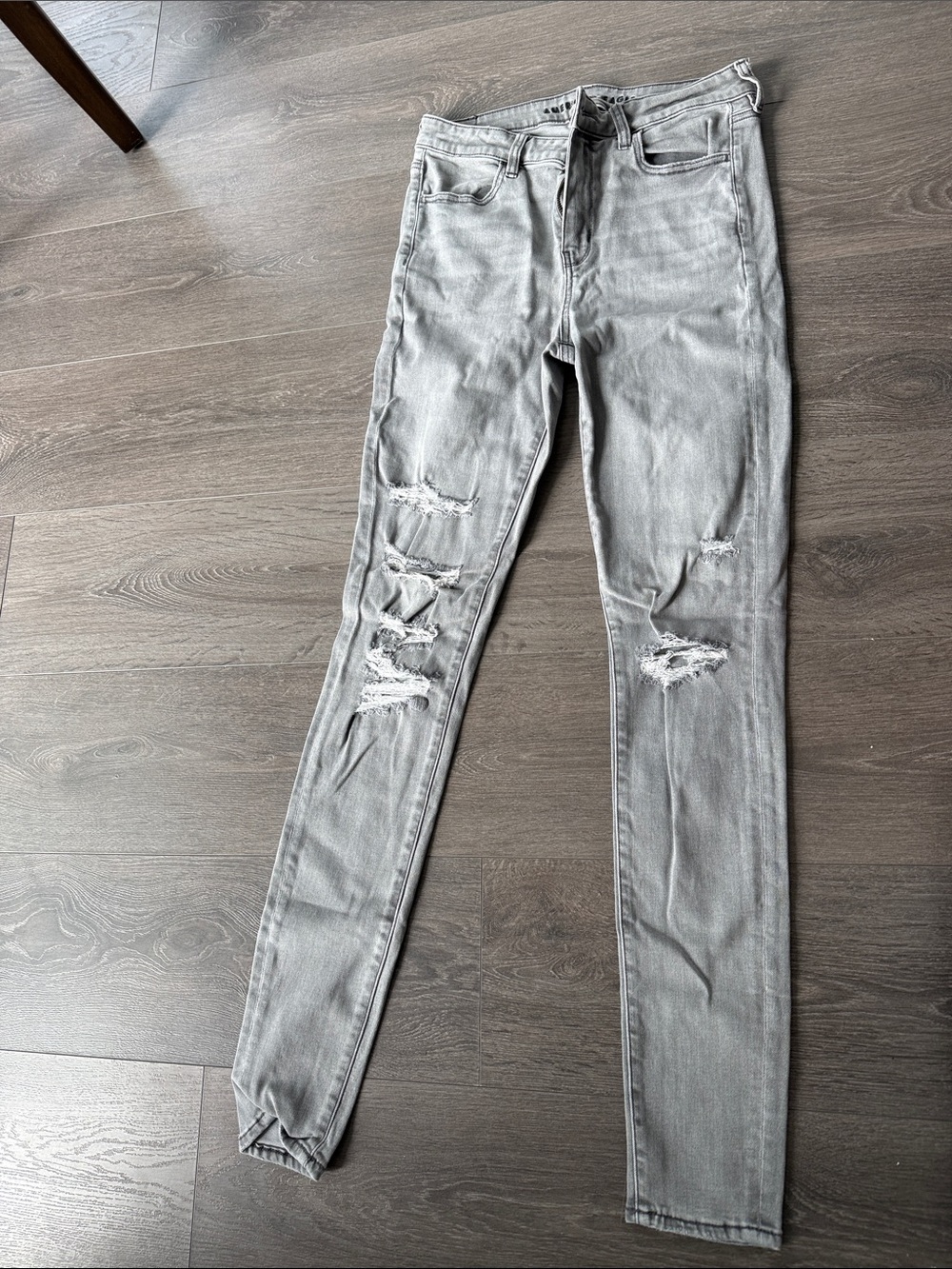 Women's Distressed Gray Skinny Jeans